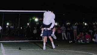 รุ่นพี่รุ่นน้องพบกันที่สนามเด็กเล่น "จี่"
