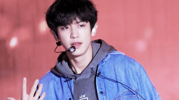 Korea: Million-View Live Performance (Chanyeol Edition)