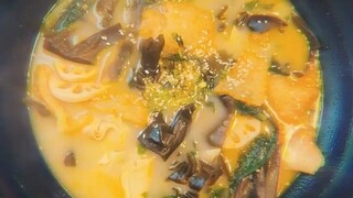 等我熬过了所有的苦，想找个地方放声大哭