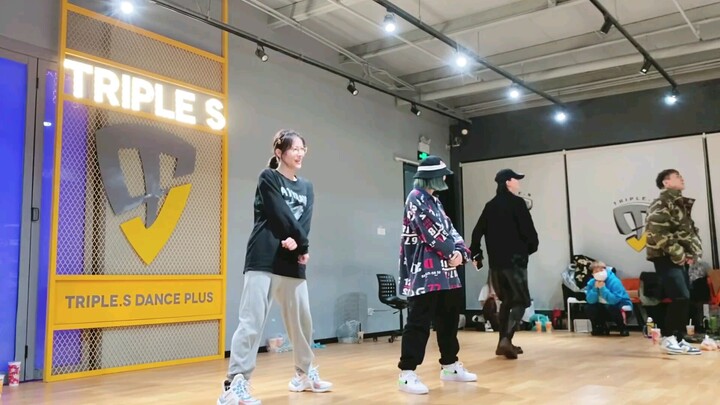 Xu Jiaqi’s Diary from Her Practice Room in Beijing | Featuring Liu Yuxin, Xu Jiaqi, An Qi, Kong Xuee