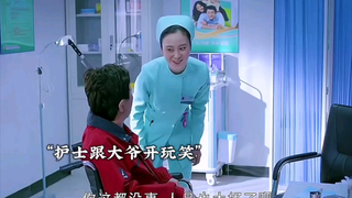 大爷不愧是大爷，头上插把刀还如此淡定！