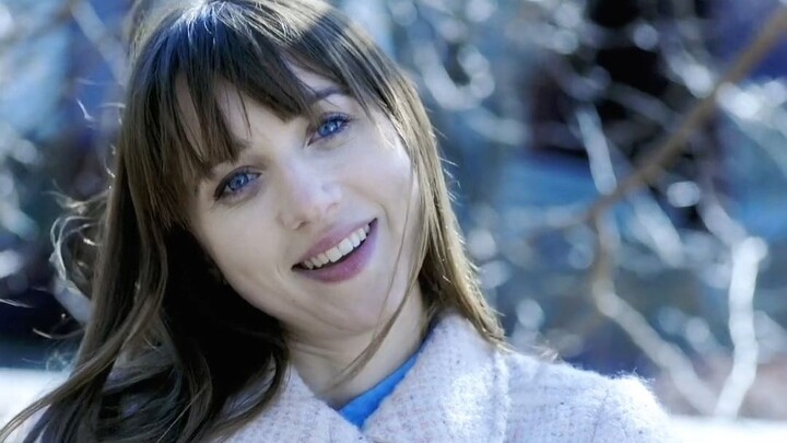 Dua orang secara tak terduga menemukan mereka bisa berbagi indra—mungkinkah ini cinta yang sudah dit