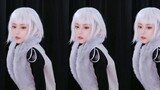 Sister Zhou pays 9 million attention to welfare: Bai Yuekui's COSPLAY pants are too tight to squeeze