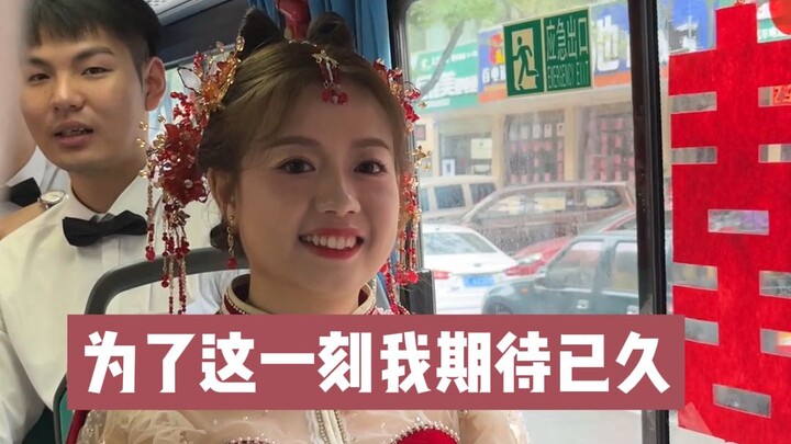 Tôi đã mong chờ khoảnh khắc này từ rất lâu, để tạo nên khoảnh khắc cưới của riêng mình!!