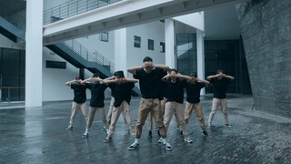 Khiêu vũ đường phố cũng có thể được sử dụng để làm thơ "Cầu Anhe" do Bão Thâm Anson biên đạo.