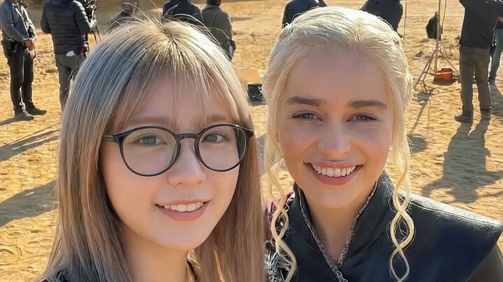 Winter is coming! The Game of Thrones crew visits the set for a joint photoshoot!
