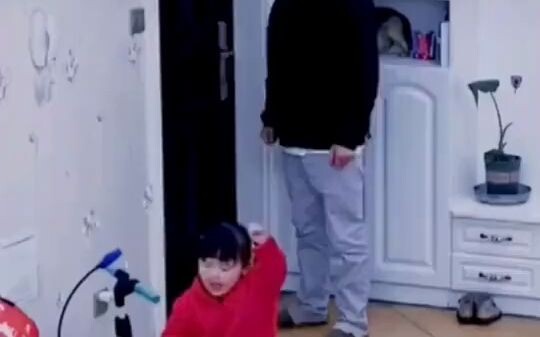 Cute kids, smile when you're happy!