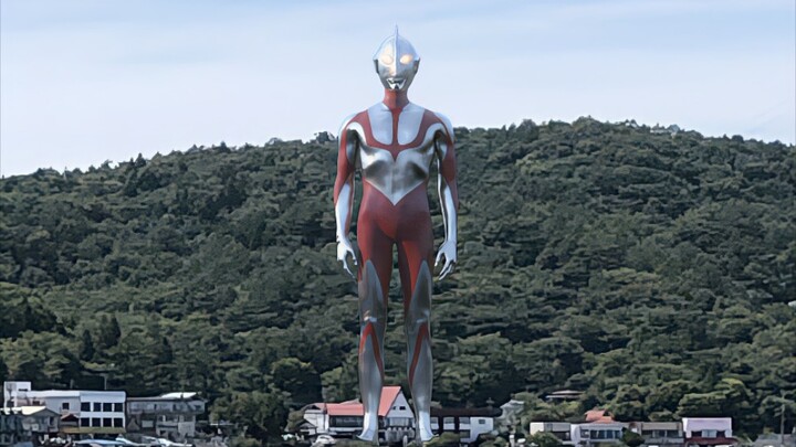 So Fei-sama, do you love destroying Ultraman so much?