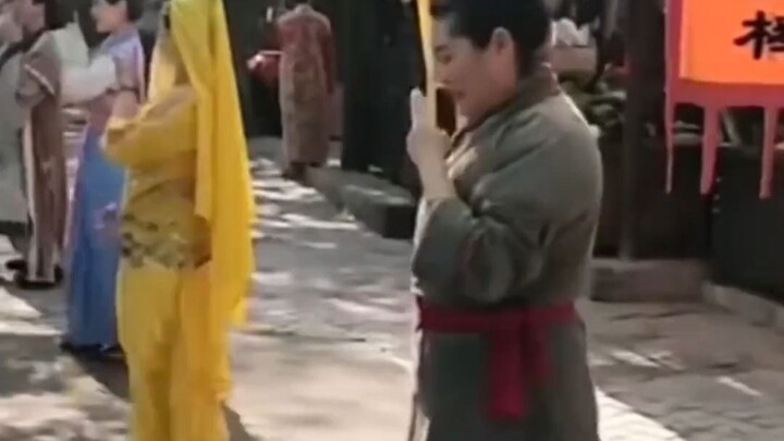 تلك ليست سجلّها الأسود، بل الطريق الذي قطعته للوصول إلى ما هي عليه الآن؛ فهي الآن ركيزة العرض!