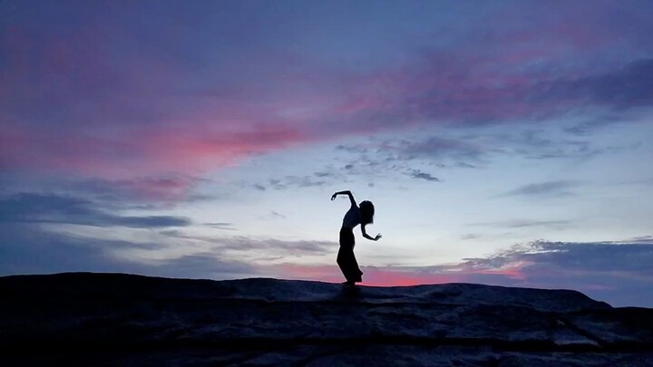 [Tang Shiyi] Latest impromptu solo dance at the beach "The Love of My Life"