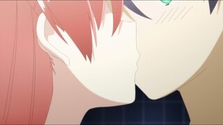 aduh dikasih kiss ama ayang