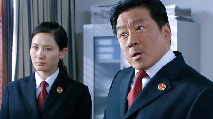 女儿考上大学却没被录取，不料老爹大有来头，老爹的做法感动30亿人