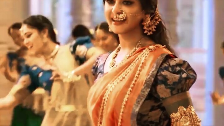 Indian Women, the True Mothers of the Ganges River #India #IndianMovies...