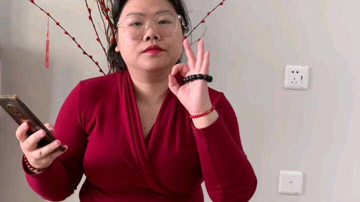 Oh, Zhang Yuanying, ya? Balik badan, ya? Nggak ada masalah sama sekali.