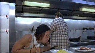 Sang guru mengajarkan muridnya cara menggoreng telur. Kelihatannya mudah, tetapi sebenarnya sangat s