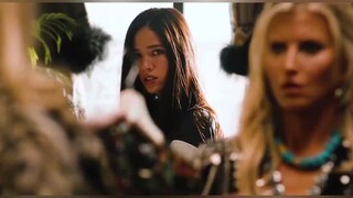Huangshi: เจ้าของร้านขายเสื้อผ้าดูถูกหญิงสาว แต่เขาไม่คาดคิดว่าทั้งแก๊งจะอยู่เบื้องหลังหญิงสาว ช่างเ