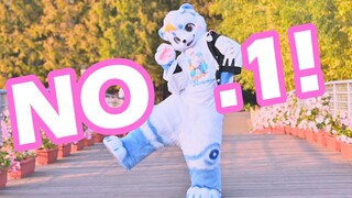 fursuitdance】Double Eleven, mari kita lihat NO.1 yang dibawakan oleh beruang putih kecil yang energi