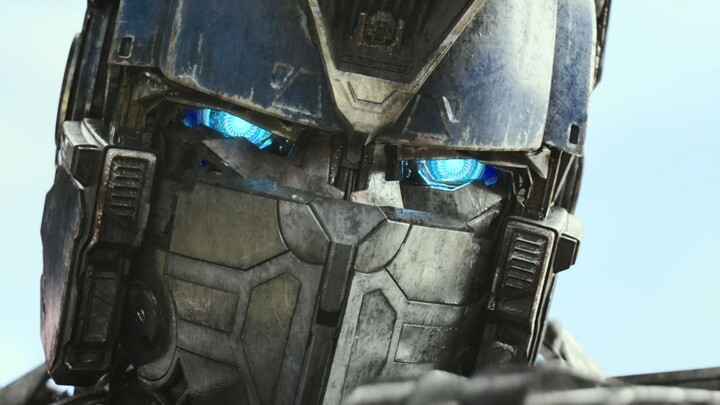 Saat Transformers Optimus Prime bersinar, saya suka suara Zhuzhu!