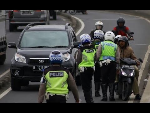 Salut, Jenderal Polisi Ini Rela Menyamar Demi Mengamati Kinerja Bawahannya