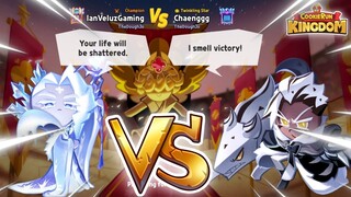 Crunchy Chip Cookie vs. Frost Queen Cookie! 1v1 ⚔️