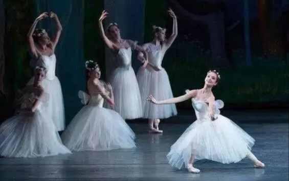 ช่วยด้วย! พวกคุณเต้นบัลเลต์หมุนตัวกันสวยขนาดนี้เลยหรอ!!!