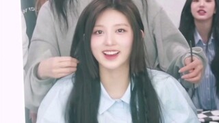 Since 6 a.m., I've been torn about whether to take on Sister Qiuqiu with long hair, plus behind-the-