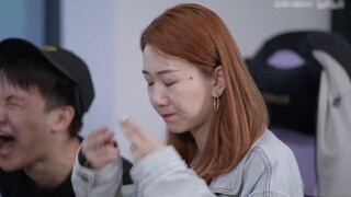 [802, Building C] A beautiful girl who is learning to operate an excavator has just arrived at the c