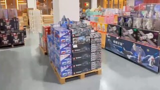 Thế còn lời hứa giảm giá 30% thì sao? Ghé thăm cửa hàng Toy Warehouse Quảng Châu, giá quá sốc [không