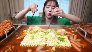 Super Spicy Ramen 🍜 Shrimp 🦐 Sausage on top! Korean Noodles Mukbang ASMR Recipe Ssoyoung