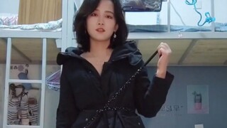 00后女大学生长相酷似三星长公主，被全网叫妈妈