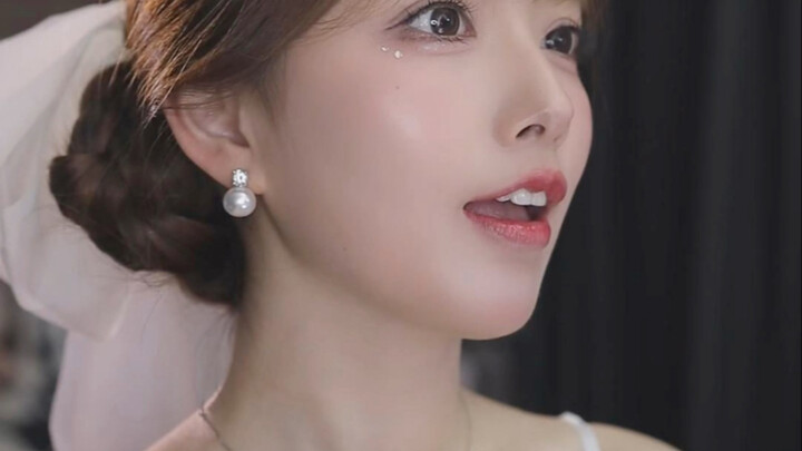 คุณอาจไม่รู้จักฉัน แต่คุณต้อง…