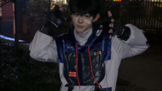 التباين الحاسم (الاعتماد على الهز)