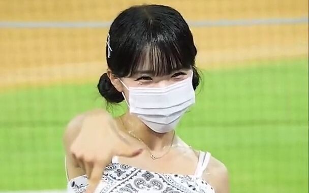 "Lee Da-hye" Her smile went straight to my heart! Cheerleading love penguin! Special performance, st