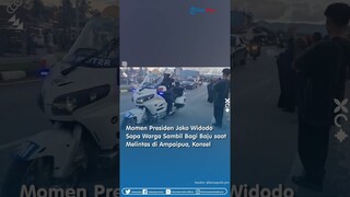 Momen Presiden Joko Widodo Sapa Warga Sambil Bagi-bagi Baju saat Melintas di Ampaipua Konsel