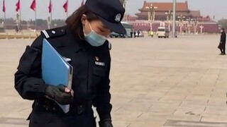 Police dog stole flowers from goddess, netizens: It’s definitely not the trainer’s goddess