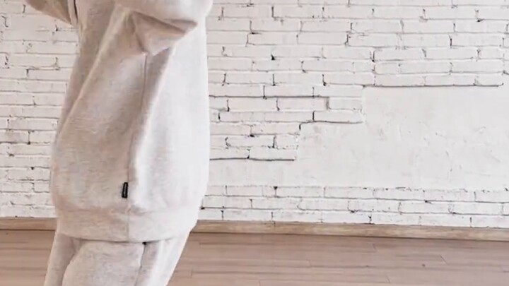 [Hip-Hop Basics Practice Part 4] Everything starts with a simple step...! Let's practice together un