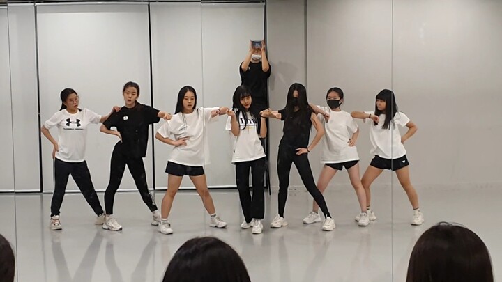 Girls' Practice Room Cover of SOMI's Comeback Song (What You Waiting For)