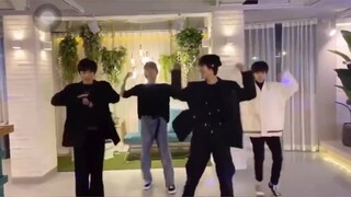 丁程鑫成年礼直播时代少年团cover《Psycho》Red Velvet