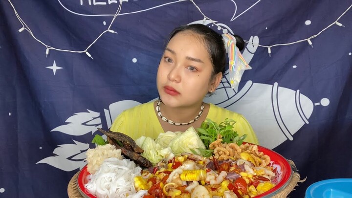 ตำข้าวโพดหนวดหมึกพริก20เม็ด🔥🌽🐙  |อีสานกินยั่ว