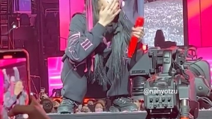 [Konser Twice di New York] Seorang anak yang membuat orang tuanya terdiam