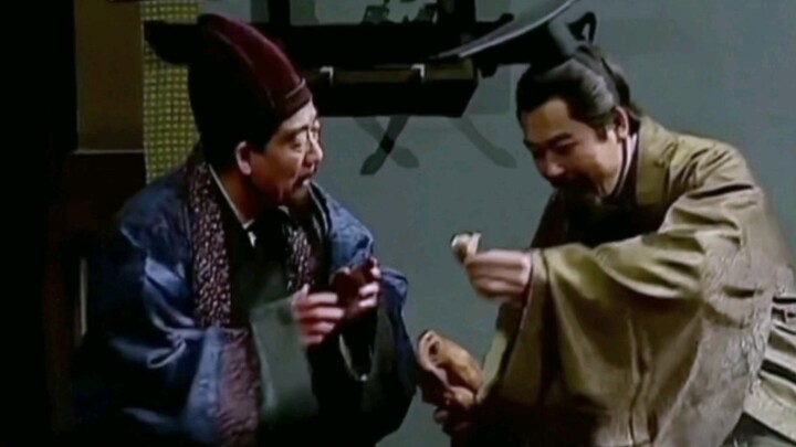 Guan Yu: Brother, why don’t you peel the chicken legs for me?