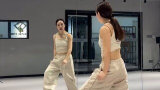 【Day】Eunki's choreography "Fly Girl" dance tutorial