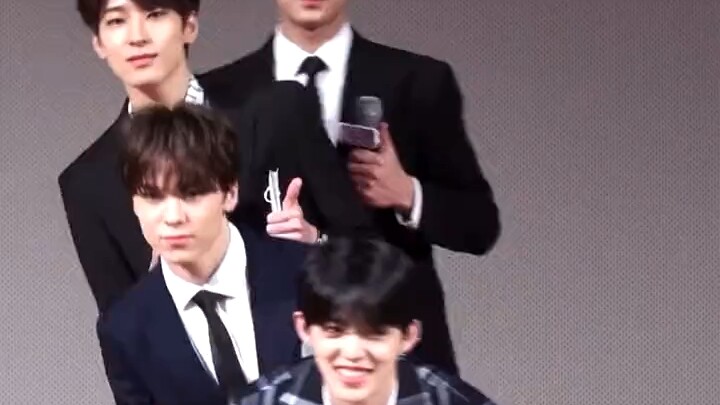 [SEVENTEEN] The Black Bubbles Team, a professional squad tailored just for you