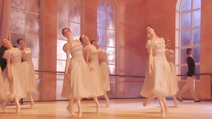 The song by Sister Da Lei is a perfect match for this ballet! Ballet 🩰• Bolshoi Theatre version of "