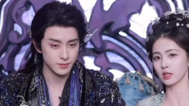 [Bailu Ao Ruipeng |. "ฉันคิดว่าเธอน่ารักมากเวลายิ้มเธอน่ารักเสมอ"] จะมีบทสัมภาษณ์ที่น่าสนใจและอร่อยเ