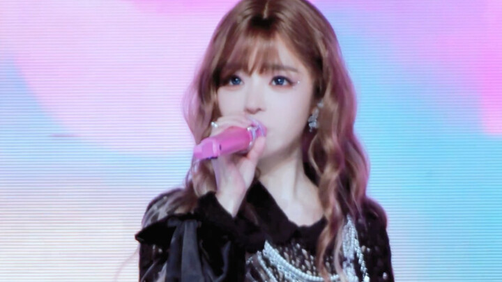 Không ngờ! Màn bí ẩn “Golden” lại là phần gây sốt nhất trong cả buổi concert!