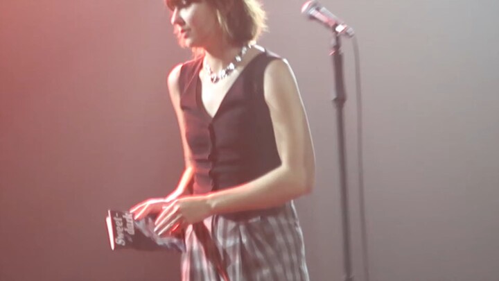 Savannah Brown Poetry Reading II Part 3 #savannahbrown #closerbabycloser #sweetd