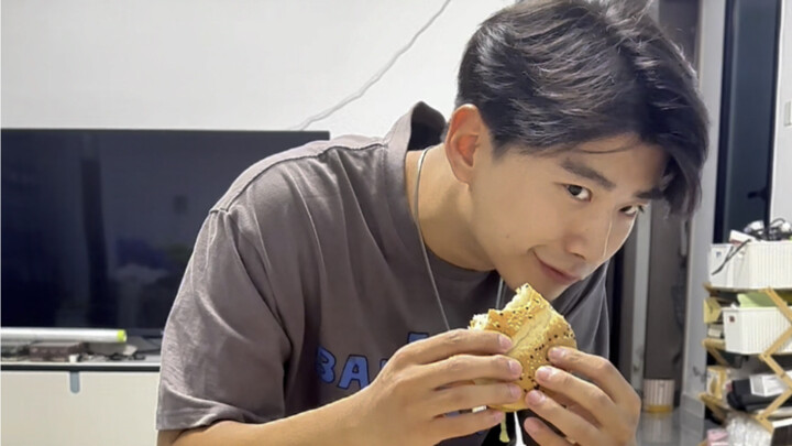 النظام الغذائي اليومي لفقدان الوزن ممل للغاية هكذا