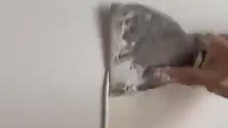 既然木工已经得罪了，也不差电工那点事，下面方坑也刮了吧