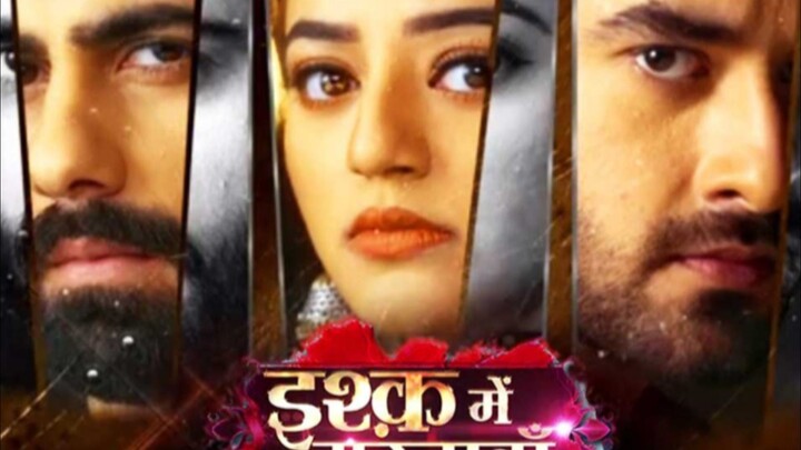 seorang wanita yg berada didalam koper.